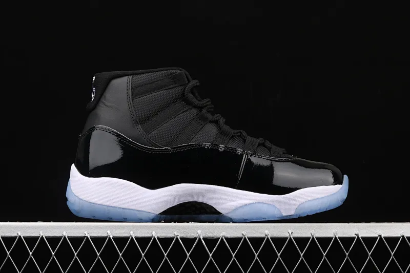 All categories Air Jordan Jordan series basketball shoes Air Jordan 11 X version Air Jordan 11 Space Jam AJ11 Joe 11 slam dunk genuine standard genuine carbon fiber basketball shoes 378037-003